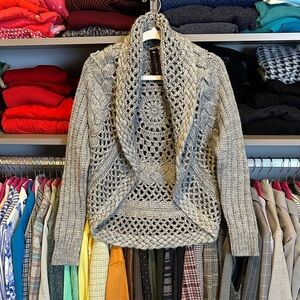Chaudry KC gray open knit long sleeve curved hem open front cardigan size S NWT